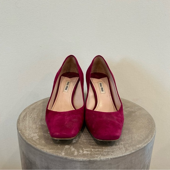 Miu Miu Pink Suede Crystal Embellished Block Heel - Picture 2 of 5